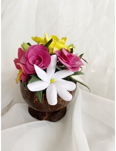 Dressarte Paris Sustainable bouquet in a coconut pot