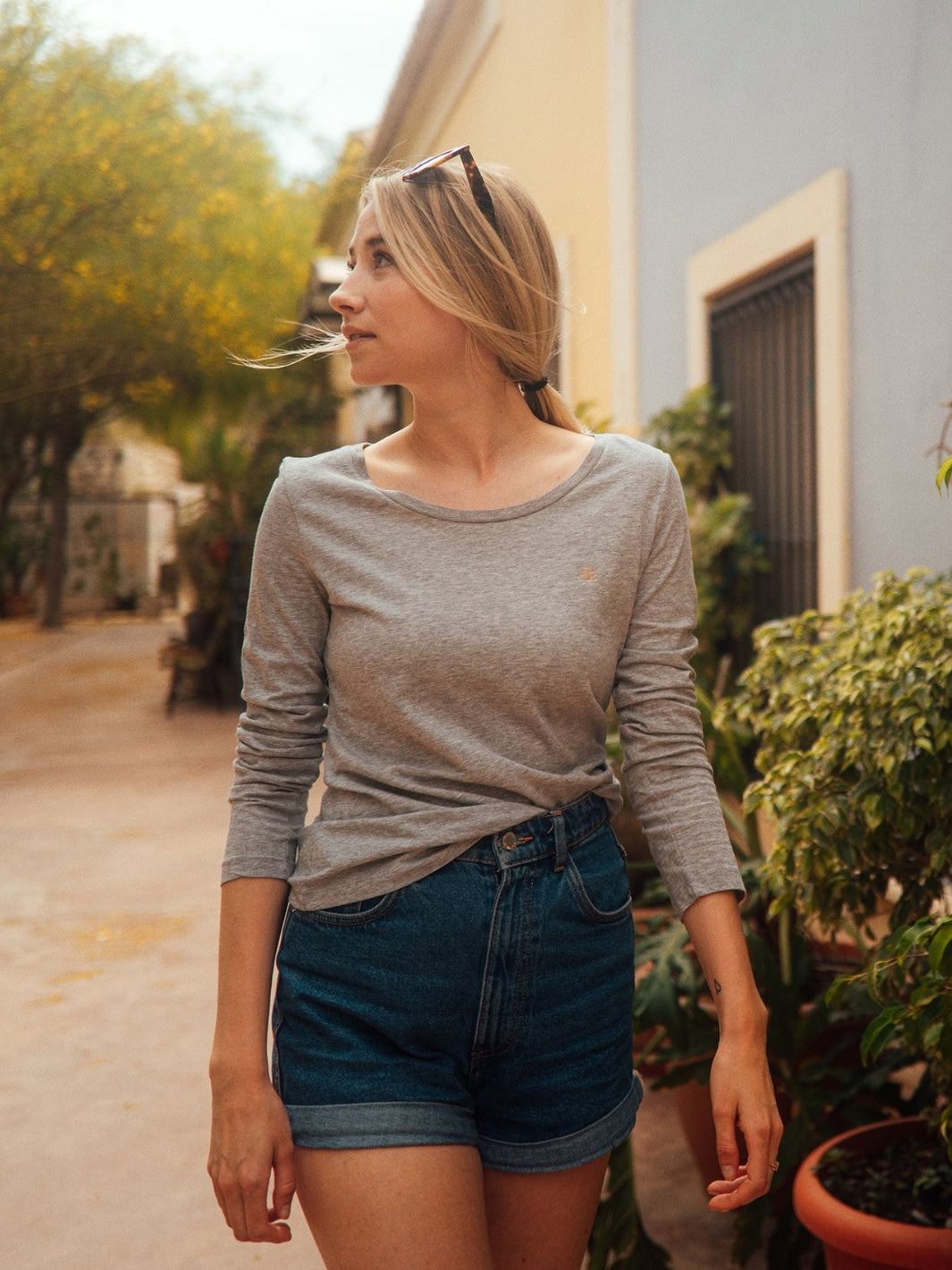 Zdravé tričko.cz Dámské tričko Harmony šedé