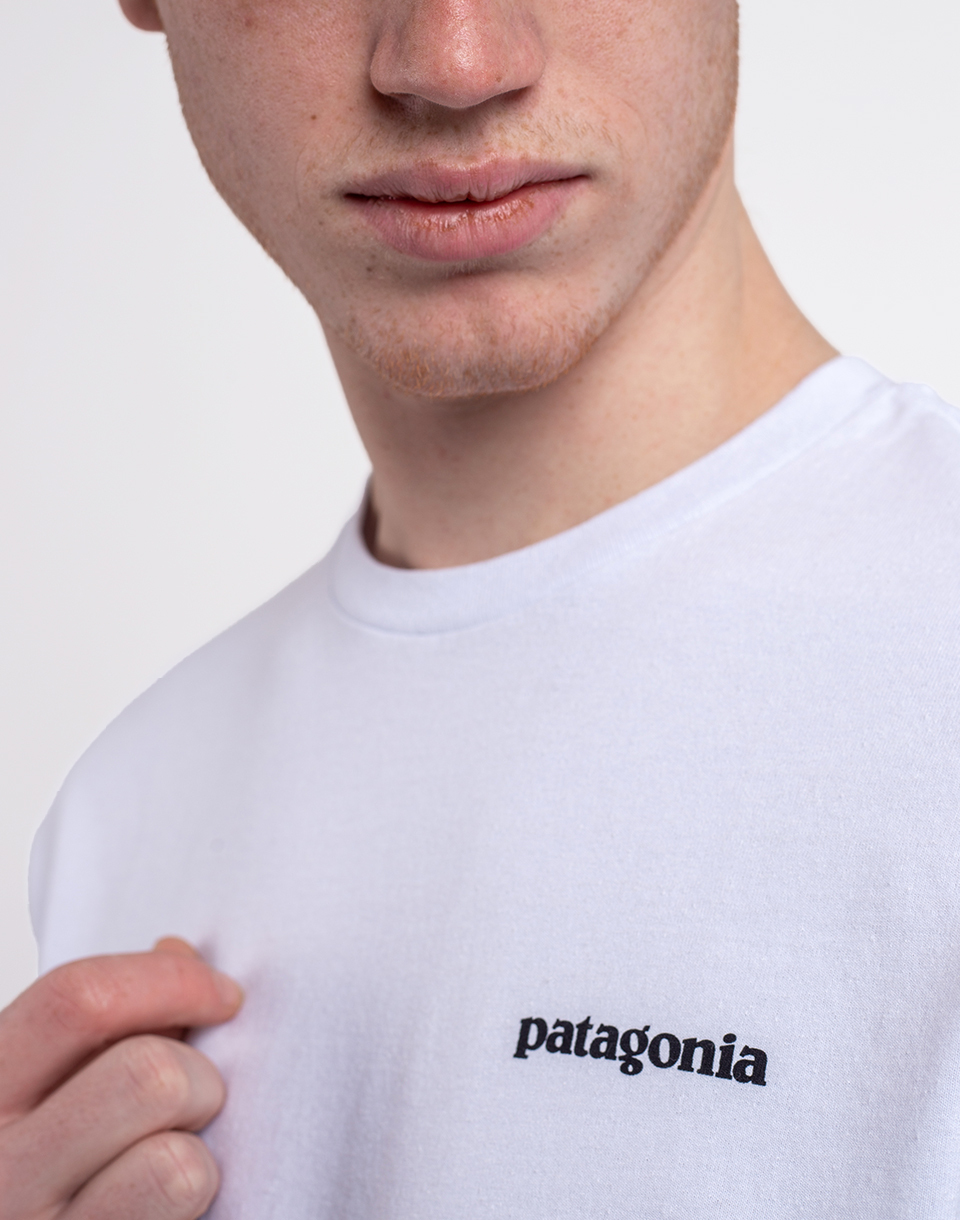 Patagonia M's P-6 Logo Responsibili-Tee White