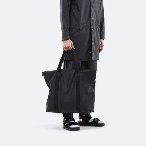 rains tote