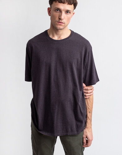 Regenerative LW Tee Ink Black - GLAMI.eco