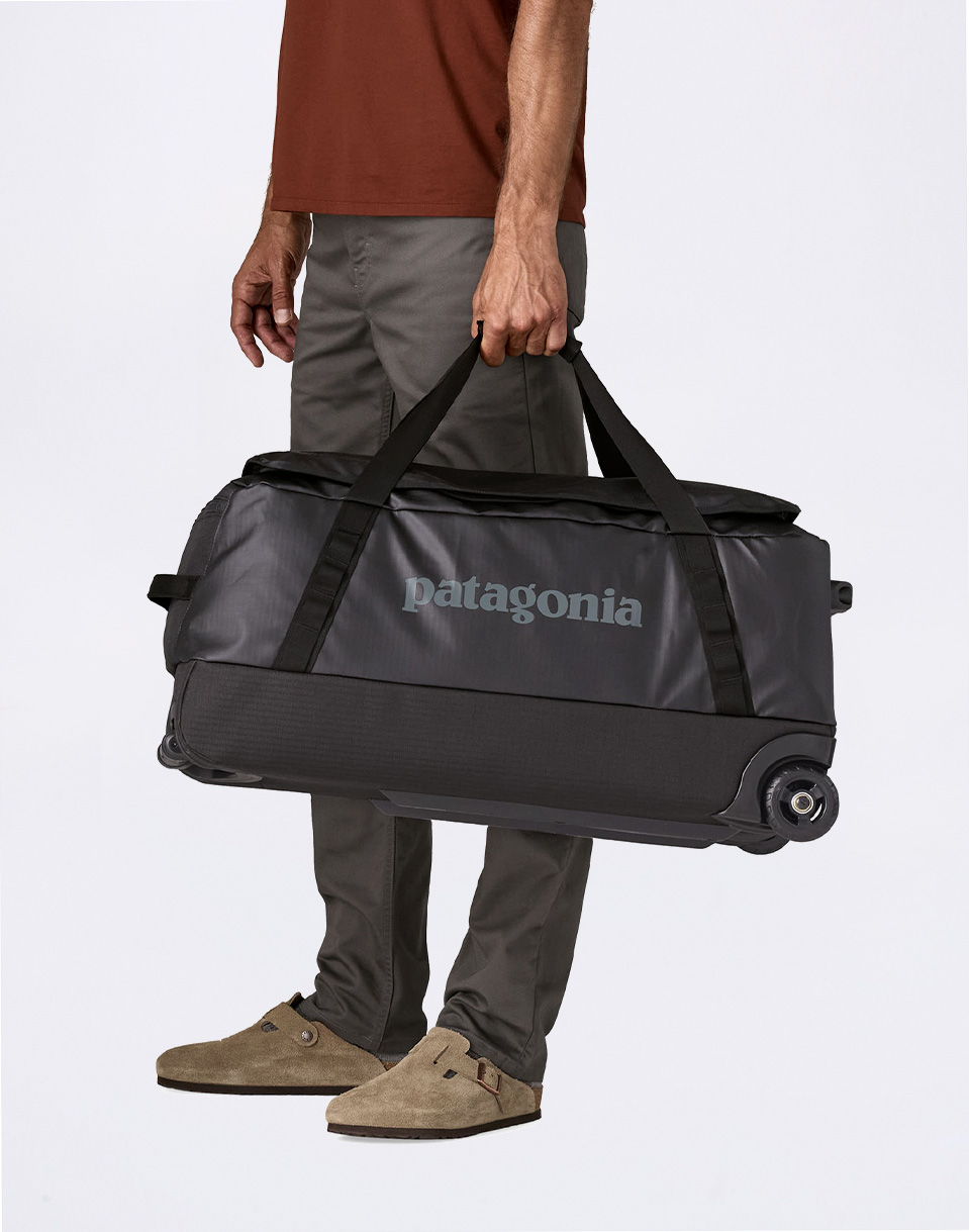 Patagonia Black Hole Wheeled Duffel 70L Black w/Black
