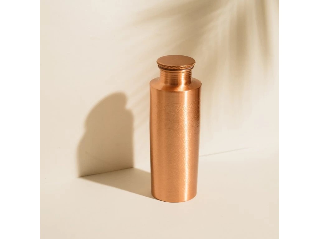 Forrest & Love měděná lahev na vodu gravírovaná Květ života 700 ml