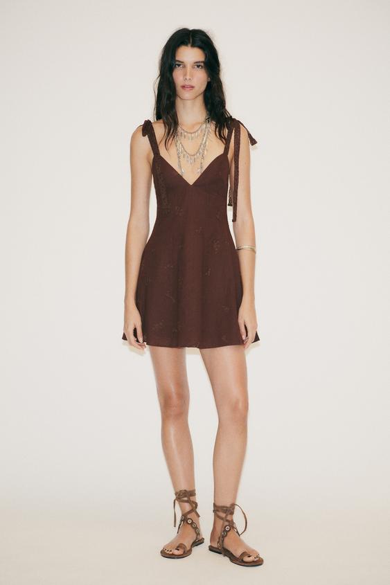 ZARA SHORT EMBROIDERED DRESS Brown XS - GLAMI.eco