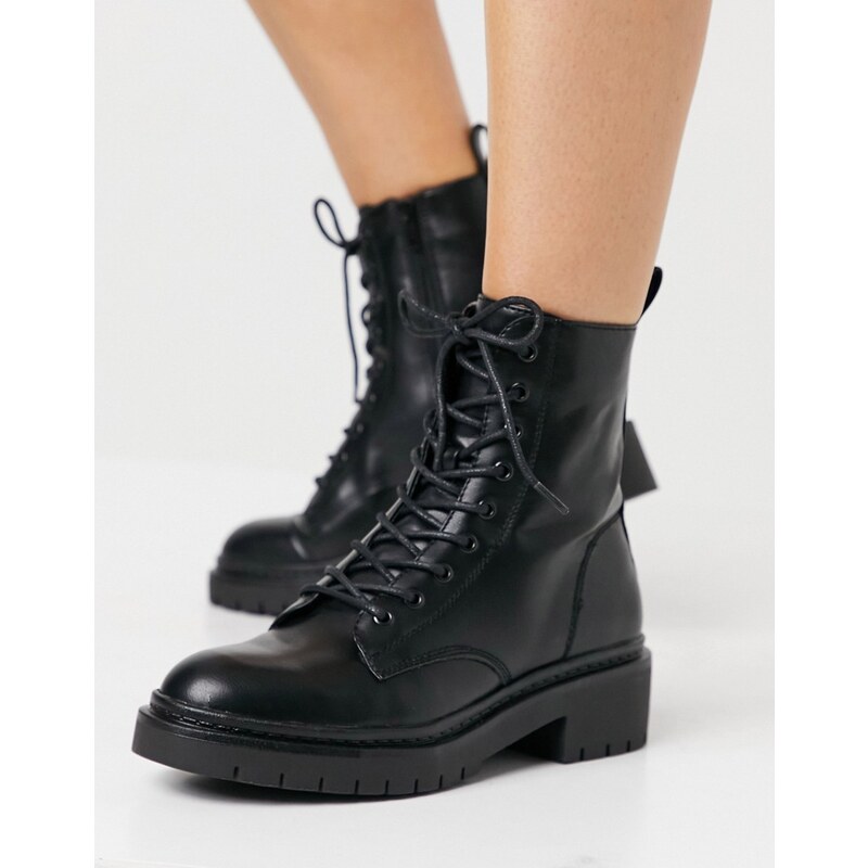 Schuh flat hot sale boots