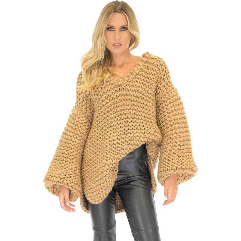 polet Gravere beslutte Mums Handmade Oversized V-neck Sweater - Camel - GLAMI.eco