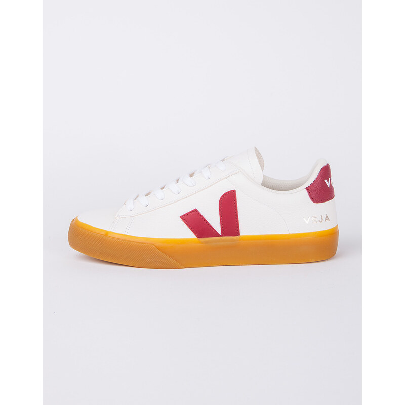 Veja Recife Sneaker in Extra White & Marsala