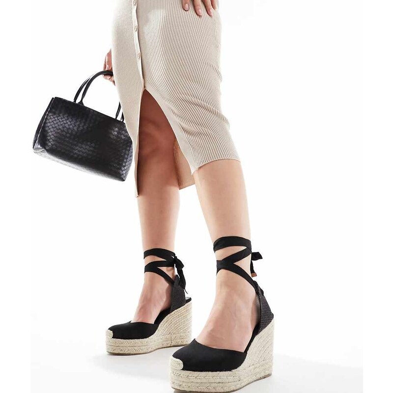 ASOS DESIGN Wide Fit Tyra closed toe wedges in black linen
