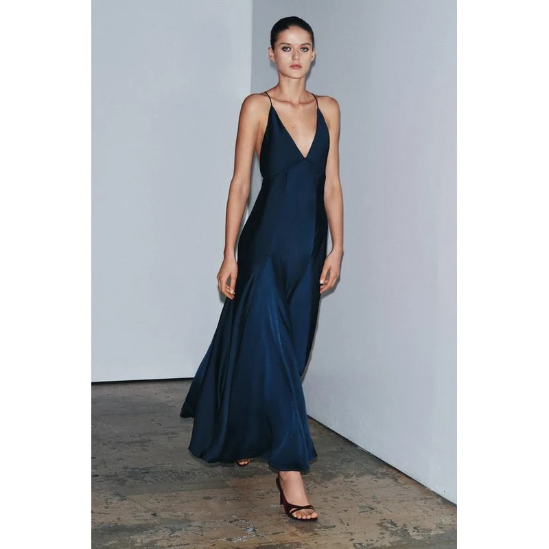 ZARA ZW COLLECTION LONG SATIN DRESS Dark navy XS - GLAMI.eco ZARA ZW COLLECTION LONG SATIN DRESS Dark navy XS - GLAMI.eco